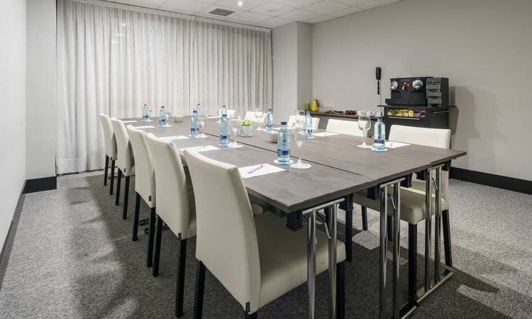 Salon Aula Hotel Ilunion Bilbao Bilbao Salon Aula Hotel Ilunion Bilbao Bilbao